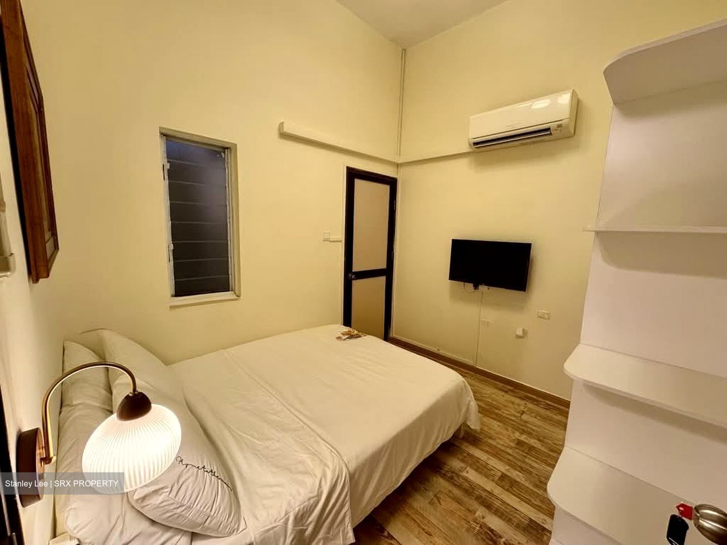 Mugliston Road (D15), Terrace #561773511